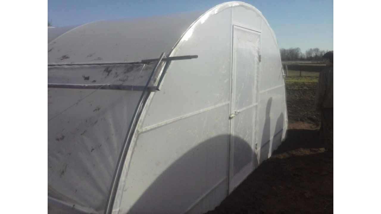 Теплиця арочна